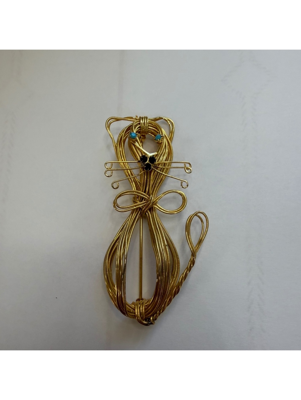 Hobé gold tone cat brooch vintage